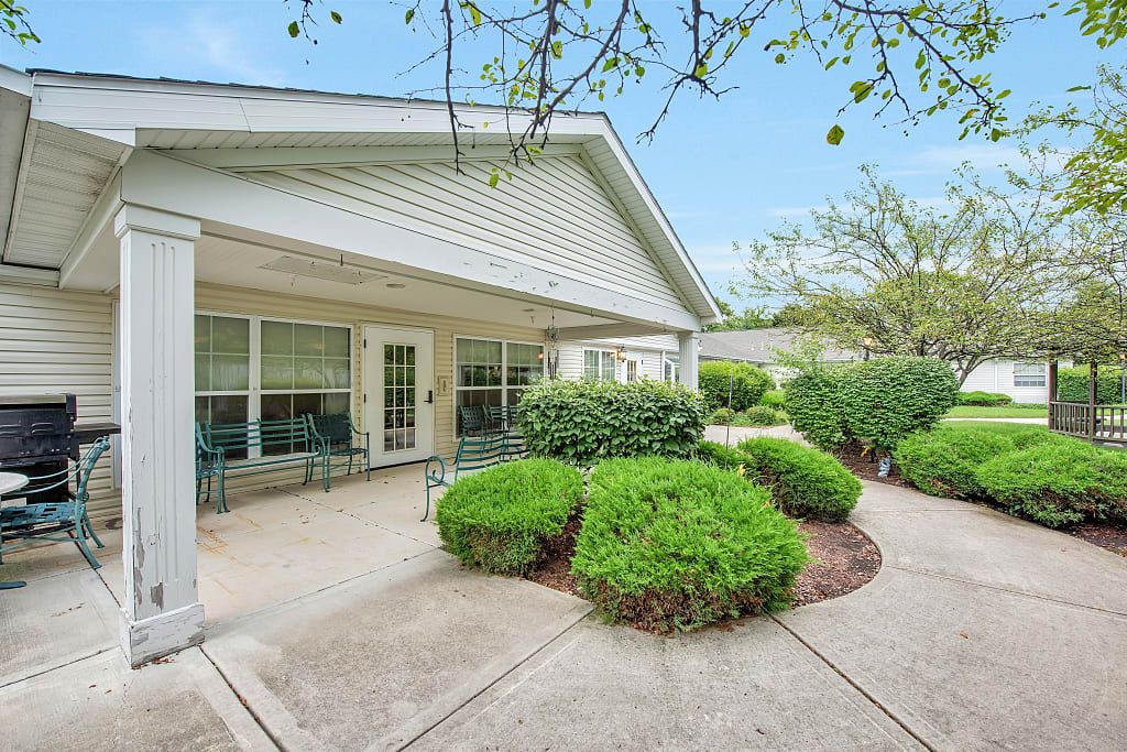 Charter Senior Living of Hazel Crest (UPDATED) Get Pricing, See 11